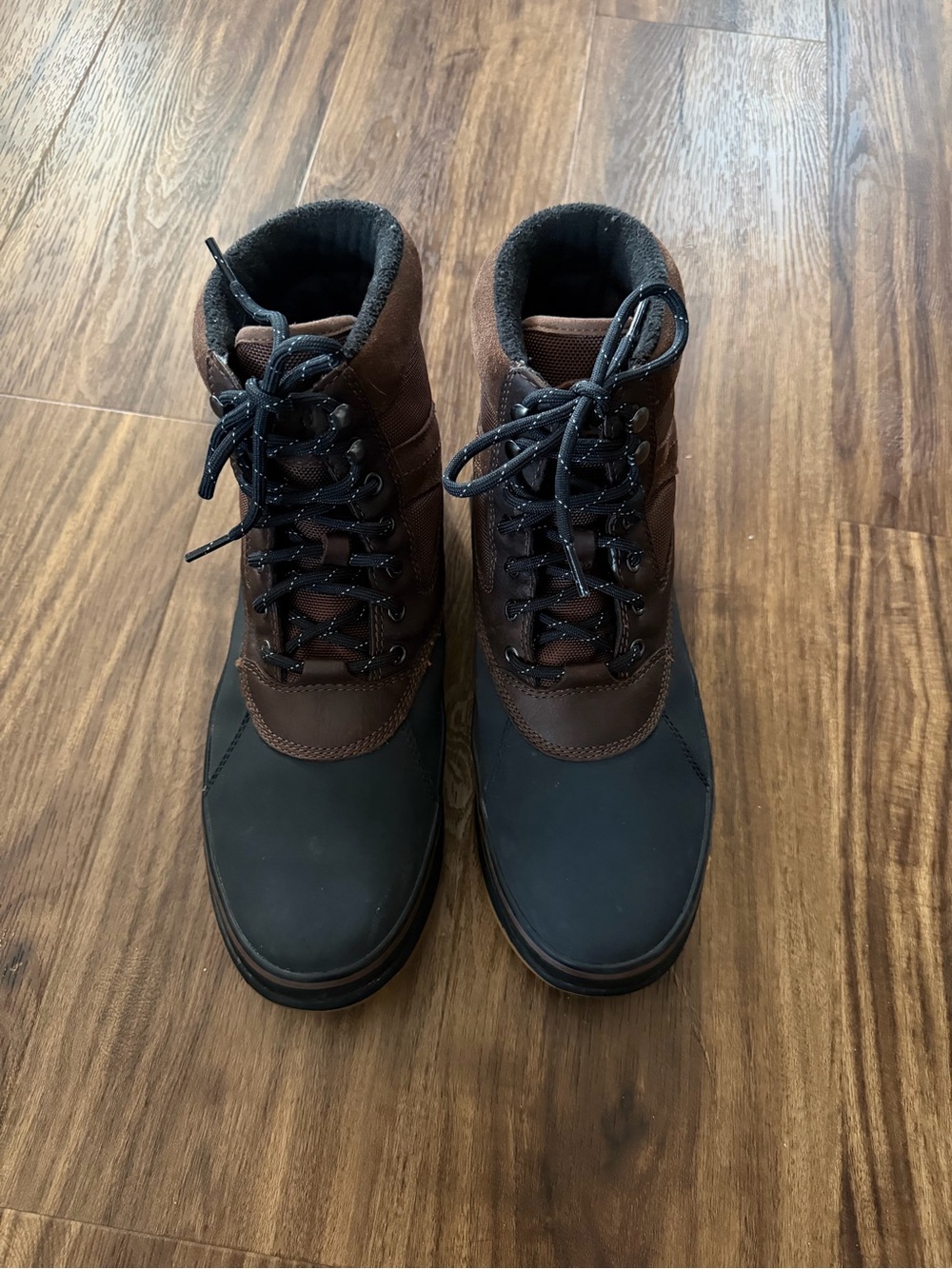 Sorel Men's Brown and Black Lace-Up Waterproof Boots